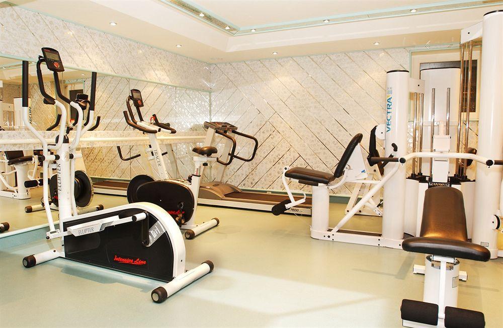 Flair Hotel Adlerbad Bad Peterstal-Griesbach Esterno foto